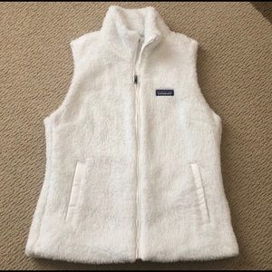 white patagonia vest size L